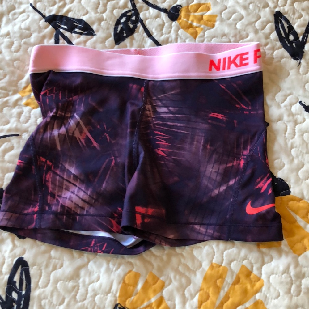 Women’s Nike Pro spandex shorts